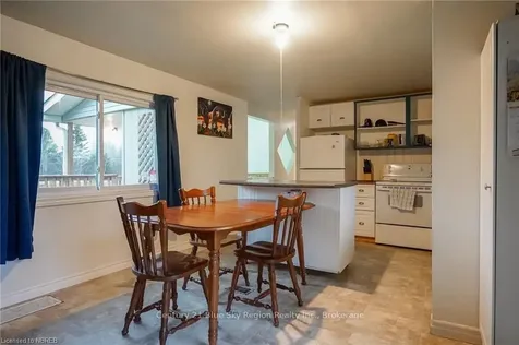 728 Maple Hill Road Powassan ON P0H 1Z0