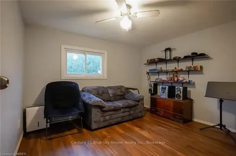 728 Maple Hill Road Powassan ON P0H 1Z0