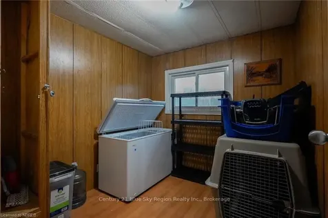 728 Maple Hill Road Powassan ON P0H 1Z0
