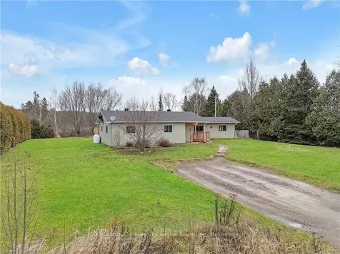 728 Maple Hill Road Powassan ON P0H 1Z0