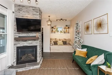 944 Copeland Street North Bay ON P1B 3E4
