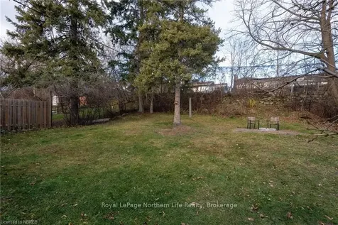 944 Copeland Street North Bay ON P1B 3E4