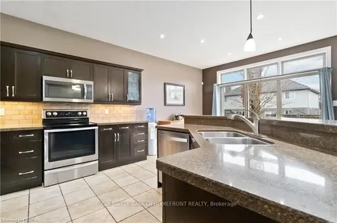 16 Freeman Street Brant ON N3L 4H2