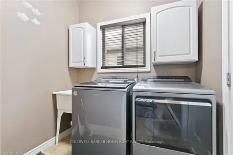 16 Freeman Street Brant ON N3L 4H2