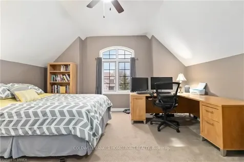 16 Freeman Street Brant ON N3L 4H2