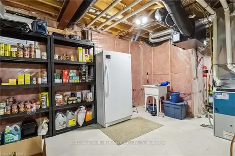 16 Freeman Street Brant ON N3L 4H2