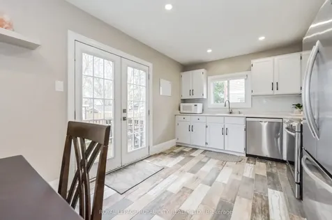520 Pineview Gardens Shelburne ON L0N 1S2
