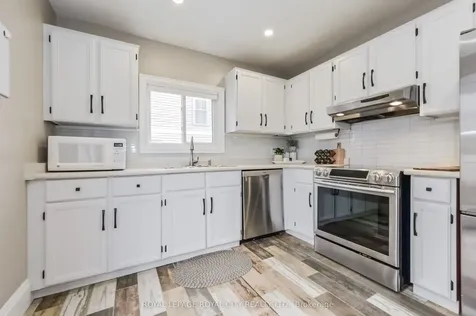 520 Pineview Gardens Shelburne ON L0N 1S2