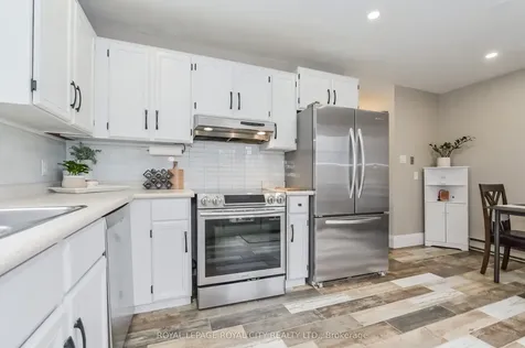 520 Pineview Gardens Shelburne ON L0N 1S2