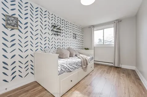 520 Pineview Gardens Shelburne ON L0N 1S2
