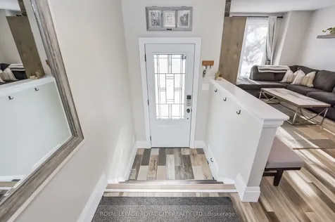 520 Pineview Gardens Shelburne ON L0N 1S2