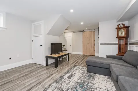 520 Pineview Gardens Shelburne ON L0N 1S2