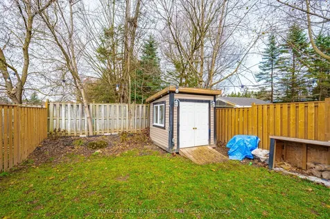 520 Pineview Gardens Shelburne ON L0N 1S2