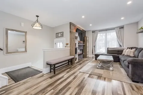 520 Pineview Gardens Shelburne ON L0N 1S2