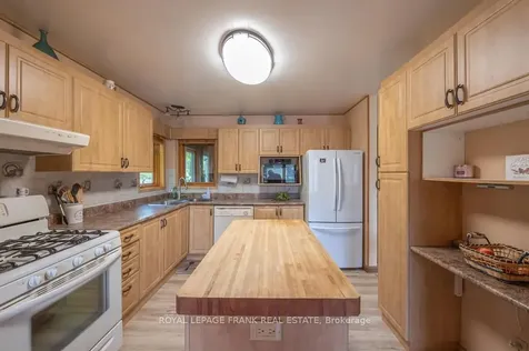 337 Philrick Drive Galway-cavendish And Harvey ON K0L 1J0