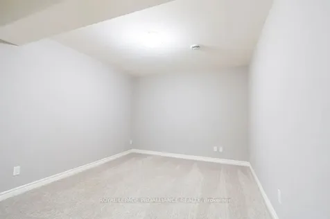 51 Sandhu Crescent Belleville ON K8P 0G7