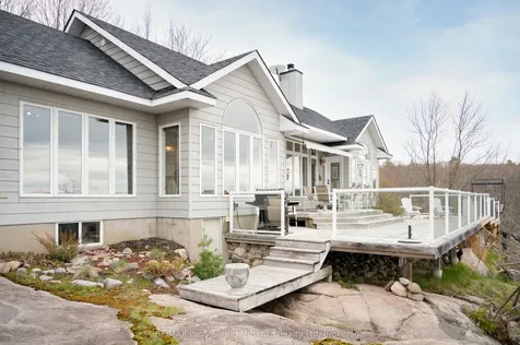 37 Maurys Run Carling ON P0G 1G0