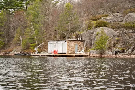 37 Maurys Run Carling ON P0G 1G0