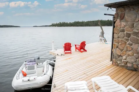 37 Maurys Run Carling ON P0G 1G0