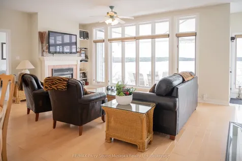 37 Maurys Run Carling ON P0G 1G0