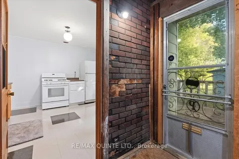 15 Murney Street Belleville ON K8P 3N5