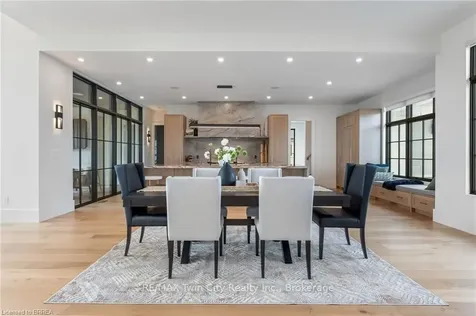 24 Westlake Boulevard Brantford ON N3T 0C9