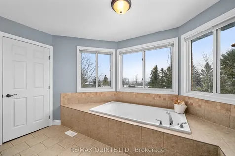 16 Erindale Circle Belleville ON K8N 0L6