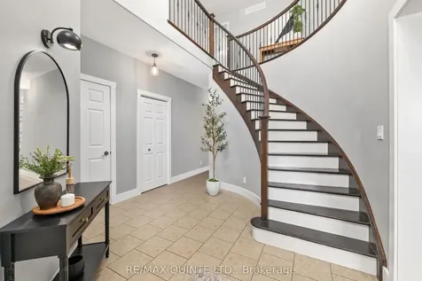 16 Erindale Circle Belleville ON K8N 0L6