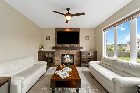 124 Dulmage Crescent Carleton Place ON K7C 0E6