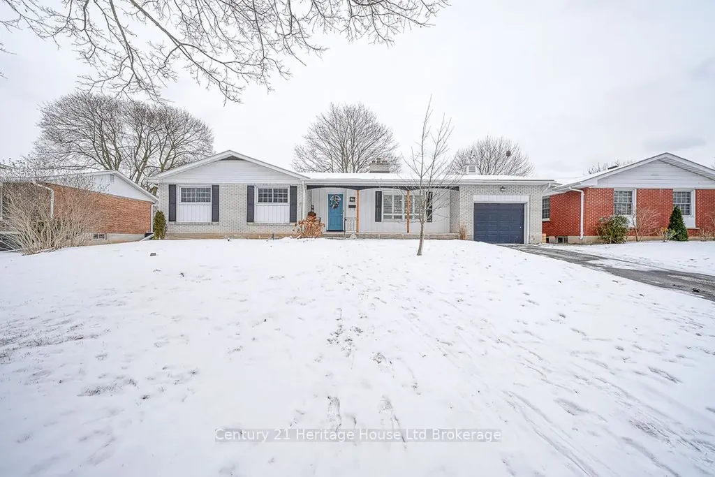 19 Meadow Road Brantford ON N3R 3K9