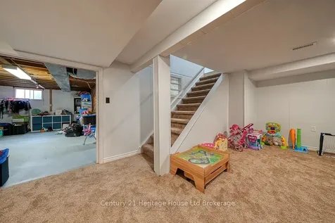 19 Meadow Road Brantford ON N3R 3K9