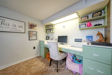 19 Meadow Road Brantford ON N3R 3K9