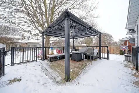 19 Meadow Road Brantford ON N3R 3K9