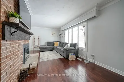 19 Meadow Road Brantford ON N3R 3K9