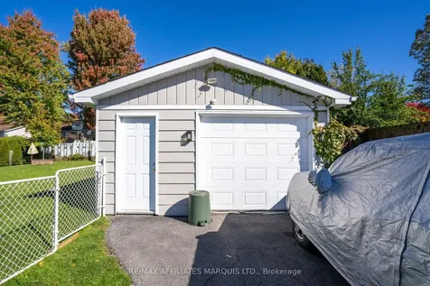 548 Kirkwood Street Cornwall ON K6H 5Y8