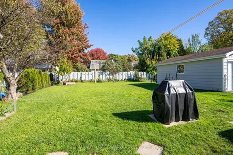 548 Kirkwood Street Cornwall ON K6H 5Y8