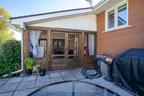 548 Kirkwood Street Cornwall ON K6H 5Y8