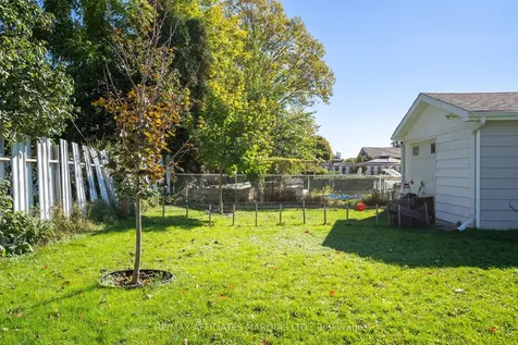 548 Kirkwood Street Cornwall ON K6H 5Y8