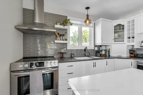 548 Kirkwood Street Cornwall ON K6H 5Y8