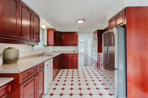 333 Booth Court Cobourg ON K9A 5N5