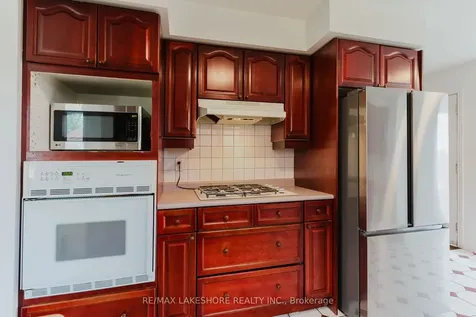 333 Booth Court Cobourg ON K9A 5N5