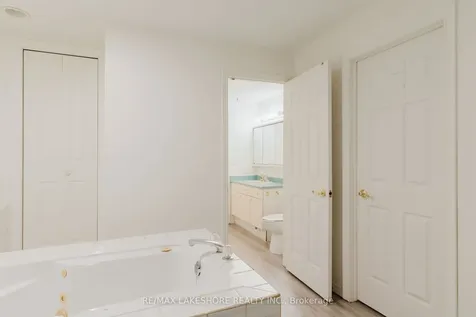 333 Booth Court Cobourg ON K9A 5N5