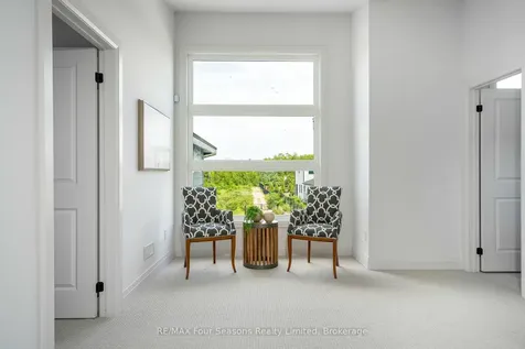 112 Goldie Court Blue Mountains ON L9Y 0V5