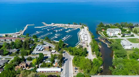 112 Goldie Court Blue Mountains ON L9Y 0V5