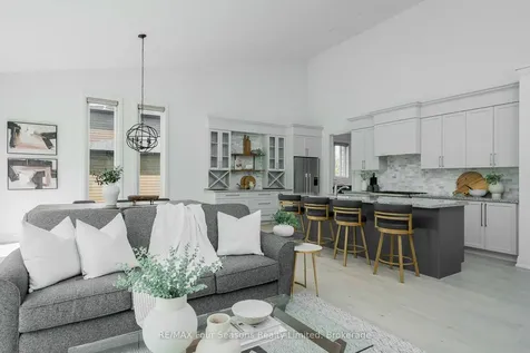 112 Goldie Court Blue Mountains ON L9Y 0V5