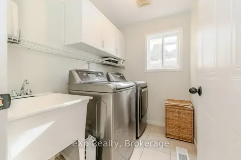 67 Gees Way Cambridge ON N3C 4M9