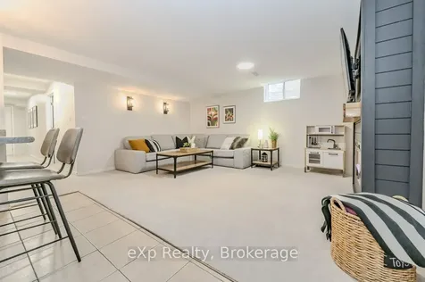 67 Gees Way Cambridge ON N3C 4M9