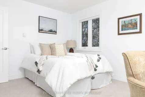 55 Westvale Drive Bracebridge ON P1L 1B3