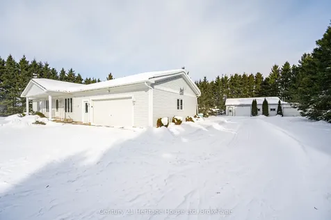 6803 Sixth Line Centre Wellington ON N0B 1J0