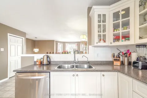 101 Street Patrick's Drive Brantford ON N3T 6M6